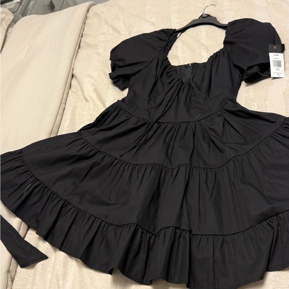 New City Triangles Black Puff Sleeve Tie-Back Mini Dress - Picture 4 of 8